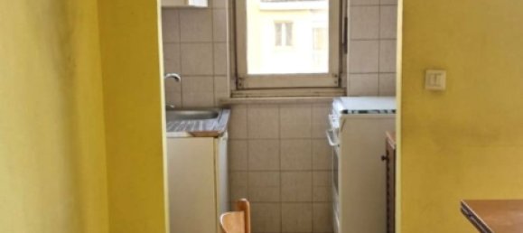 3 rooms Apartment in Turin, Italy No. 55954 5