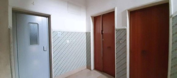 6-salle Appartement à Taranto, Italy No. 17394 3