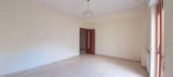 6-salle Appartement à Taranto, Italy No. 17394 27