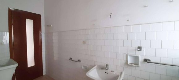 6-salle Appartement à Taranto, Italy No. 17394 16