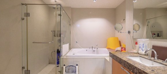 3 bedrooms Condo in Pathum Wan, Thailand No. 10886 16