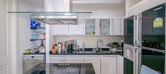 3 bedrooms Condo in Pathum Wan, Thailand No. 10886 9