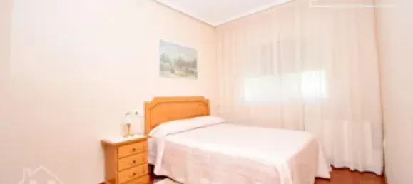 6 bedrooms House in Torrent, Spain No. 109827 5