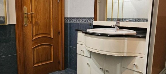 3 bedrooms Apartment in Zaragoza, Spain No. 160037 37