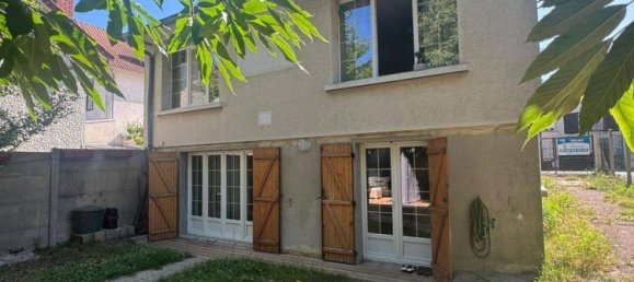 3 Schlafzimmer Haus in Saint-Michel-sur-Orge, France, Nr. 328723 2