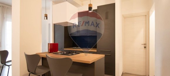 7 bedrooms Apartment in Brescia, Italy No. 380066 3