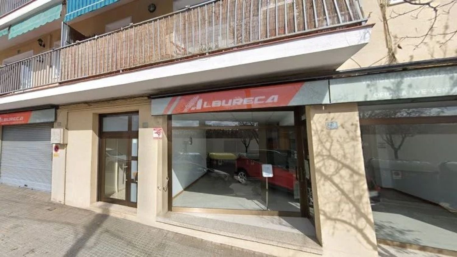 4 غرف نوم شقة في Olesa de Montserrat, Spain رقم 256218