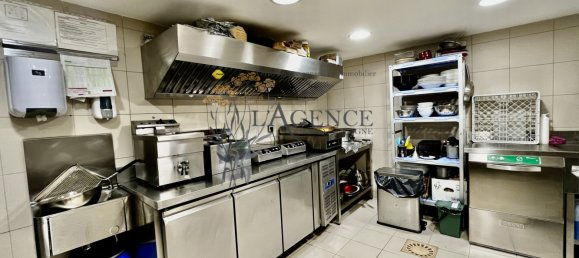 87m² Commercial property in Bastia, France No. 88947 10