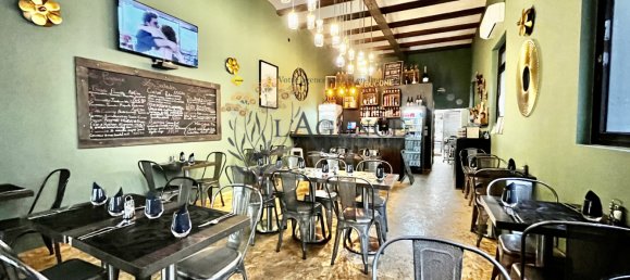 87m² Commercial property in Bastia, France No. 88947 2