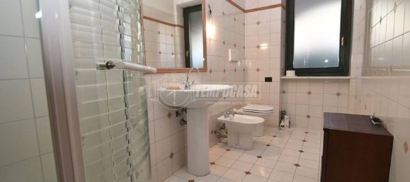 4 bedrooms Apartment in Brandizzo, Italy No. 131866 16