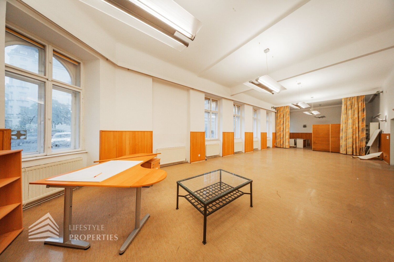 2غرفة عقار تجاري في Josefstadt, Austria رقم 30112