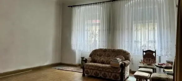 Здание с 4 спальнями в Саксония, Германия № 140099 5