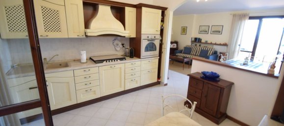 3 rooms Apartment in Diano San Pietro, Italy No. 157802 10