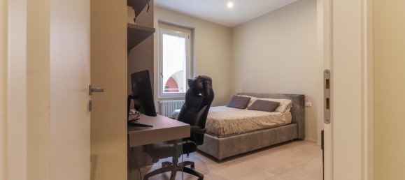 3 rooms Apartment in Bologna, Italy No. 35048 27