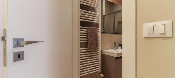 3 rooms Apartment in Bologna, Italy No. 35048 96