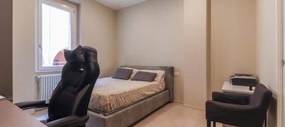 3 rooms Apartment in Bologna, Italy No. 35048 30