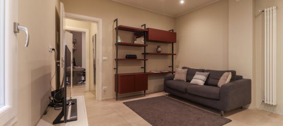 3 rooms Apartment in Bologna, Italy No. 35048 17