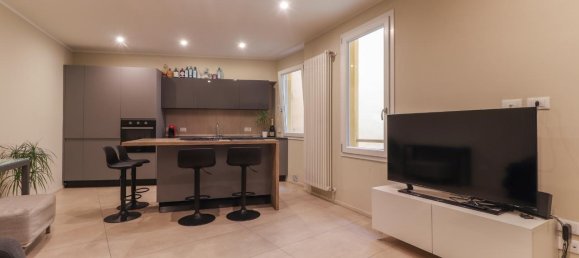 3 rooms Apartment in Bologna, Italy No. 35048 29