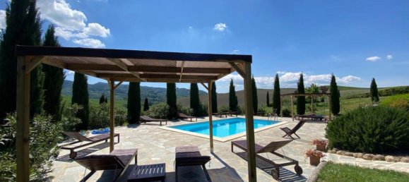 4 bedrooms House in Volterra, Italy No. 327 5