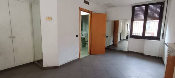  عقار تجاري في Milan, Italy 55متر مربع رقم 244371 4