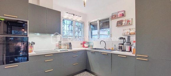 Villa de 2 dormitorios en La Seyne-sur-Mer, France No. 350604 3