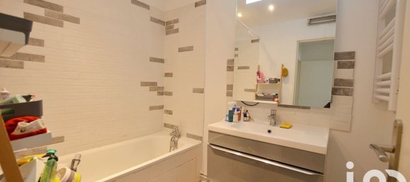 Apartamento de 3 dormitorios en Argenteuil, France No. 165639 11