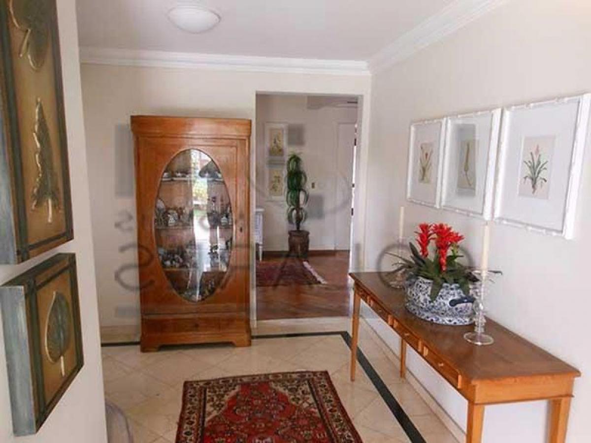 Casa de 4 dormitorios en Sao Paulo, Brazil No. 454253