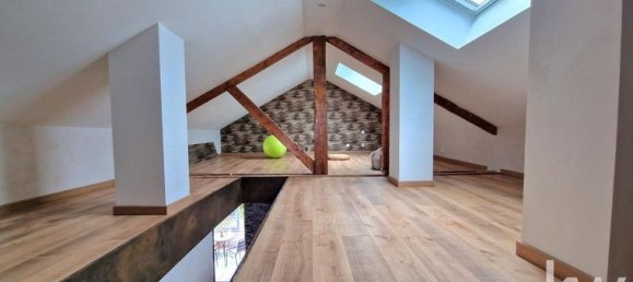 4 bedrooms House in Marnay, France No. 301951 12