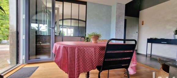 4 bedrooms House in Marnay, France No. 301951 15