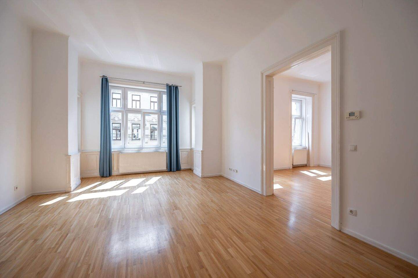 4-salle Appartement à Dobling, Austria No. 229762