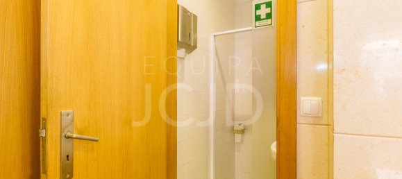 55m² Commercial property in Lisbon, Portugal No. 69939 11