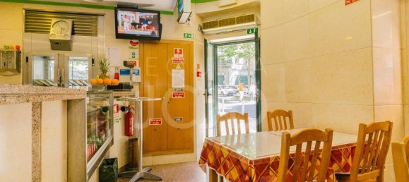 55m² Commercial property in Lisbon, Portugal No. 69939 18