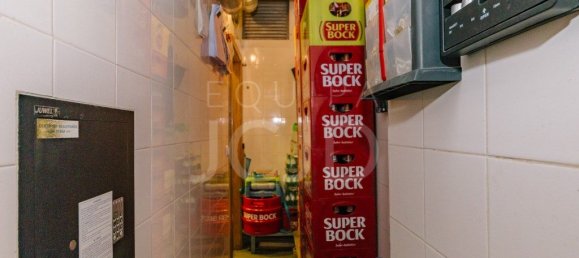 55m² Commercial property in Lisbon, Portugal No. 69939 14