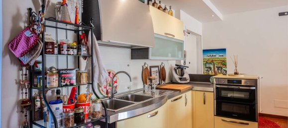 Ático de 2 dormitorios en Pistoia, Italy No. 48836 12