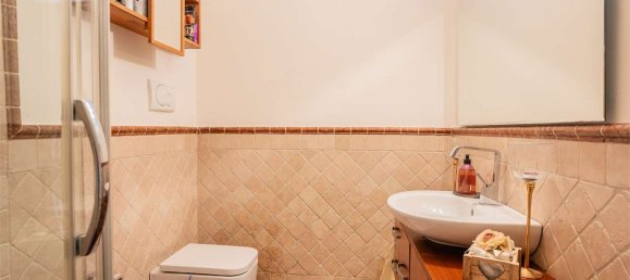 Ático de 2 dormitorios en Pistoia, Italy No. 48836 32