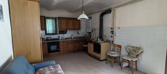 Casa de 5 habitaciónes en Portacomaro, Italy No. 107920 11