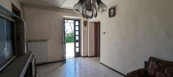 Casa de 5 habitaciónes en Portacomaro, Italy No. 107920 15