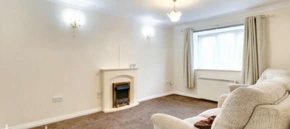 1 bedroom House in Romford, United Kingdom No. 4829 2