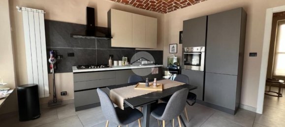 4 bedrooms House in San Mauro Torinese, Italy No. 333849 7