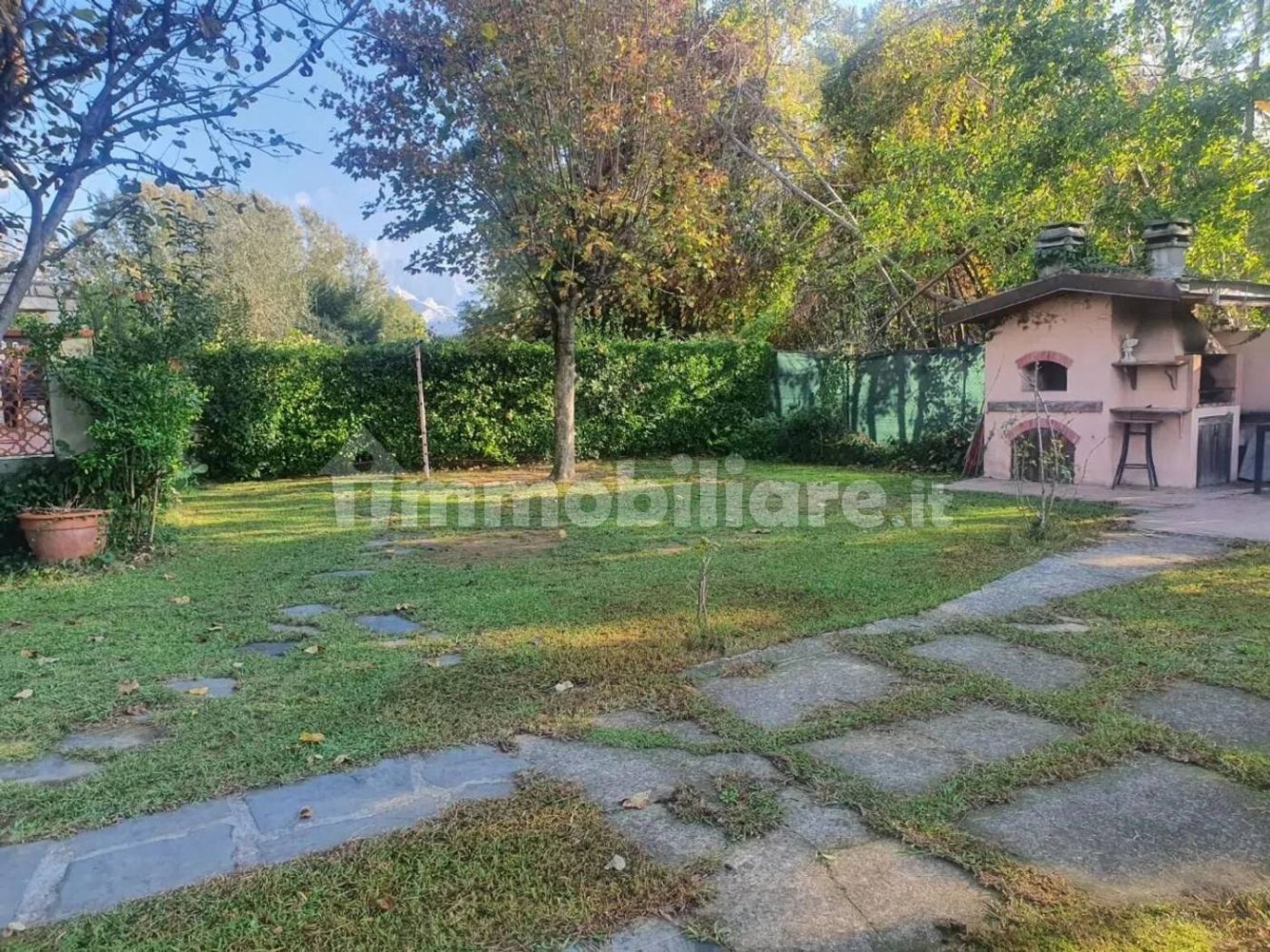 3 bedrooms Villa in Carrara, Italy No. 48100