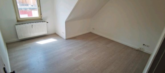 Квартира с 3 комнатами в Майн-Кинциг, Германия № 239569 4