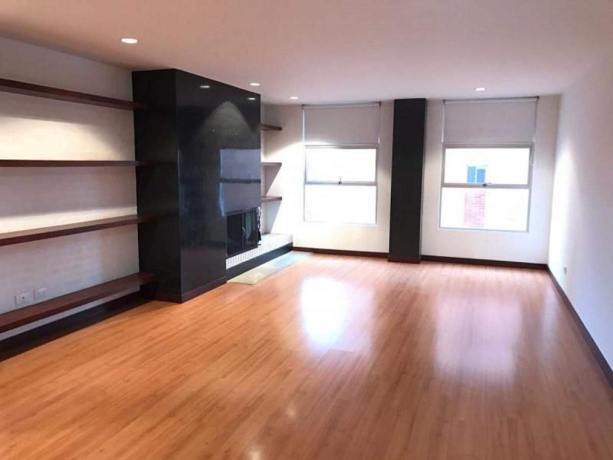 Casa de 2 dormitorios en Bogotá, Colombia No. 13045