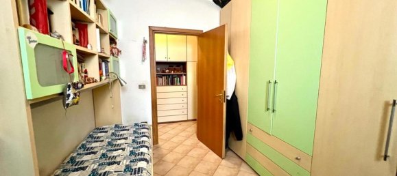 Apartamento de 3 divisões em Pozzuoli, Italy N.º 110568 10
