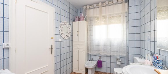 3 غرف نوم منزل في Armilla, Spain رقم 165512 25