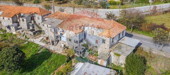 Edificio en Felgueiras, Portugal 401 m² No. 31510 3