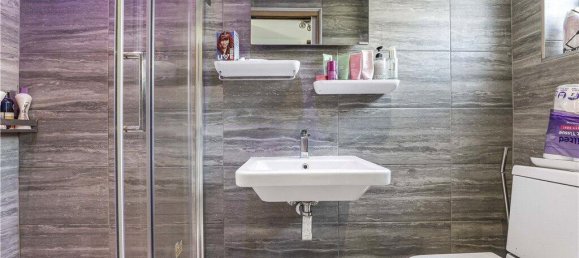 5 bedrooms House in London, United Kingdom No. 8673 15