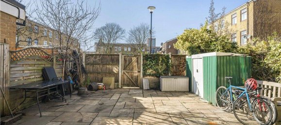 5 bedrooms House in London, United Kingdom No. 8673 3