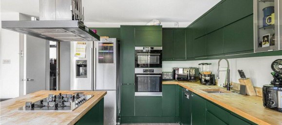 5 bedrooms House in London, United Kingdom No. 8673 2