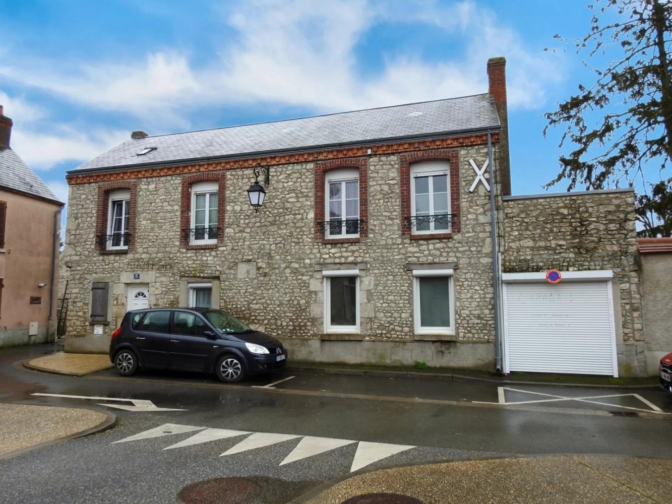 Вилла с 3 спальнями в Тури, Франция № 81736