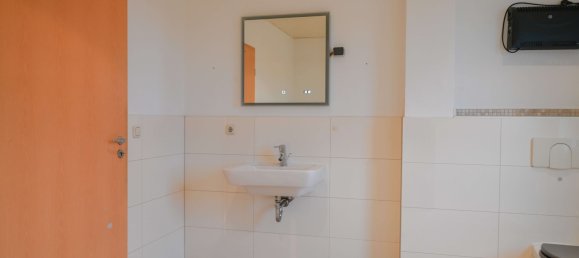 4 rooms House in Vorpommern-Rugen, Germany No. 191805 2